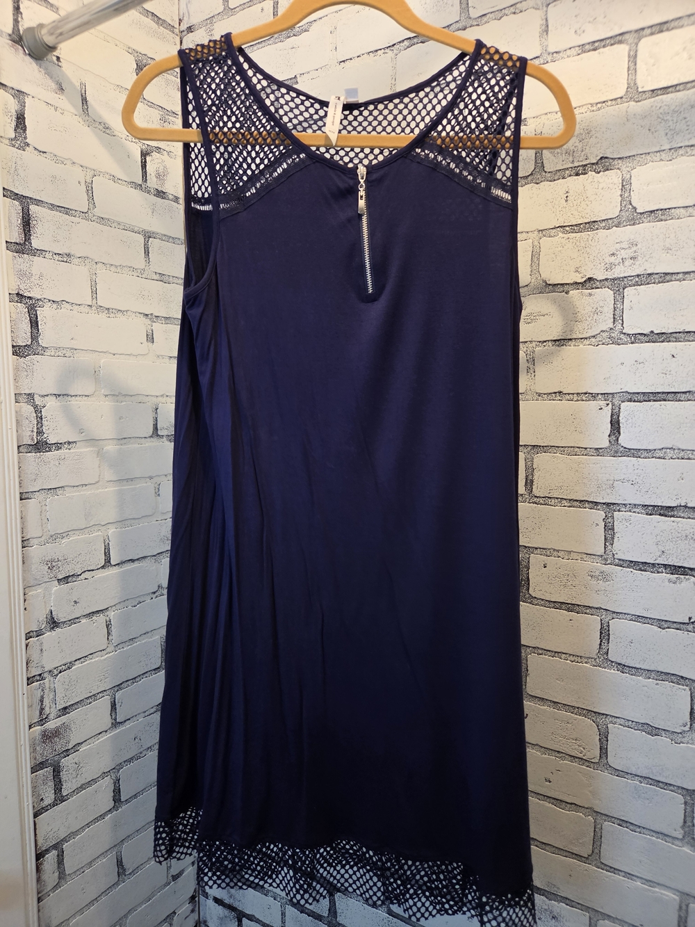 Cable & Gauge Navy Sleeveless Mesh-Trim Shift Dress with Front Zip